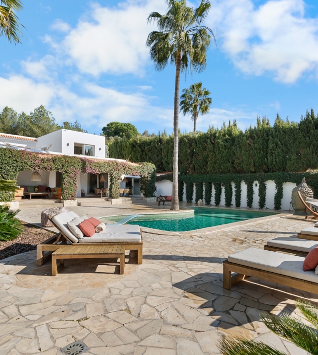 Resa Estates Paco for sale te koop finca paddel Ibiza garden 4.jpg